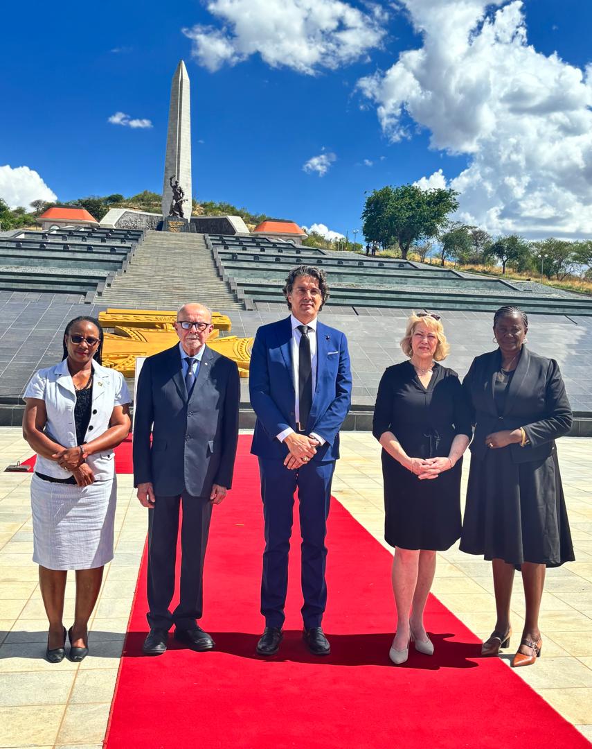 Ambassador Berutto pays his respects at the Heroes’ Acre